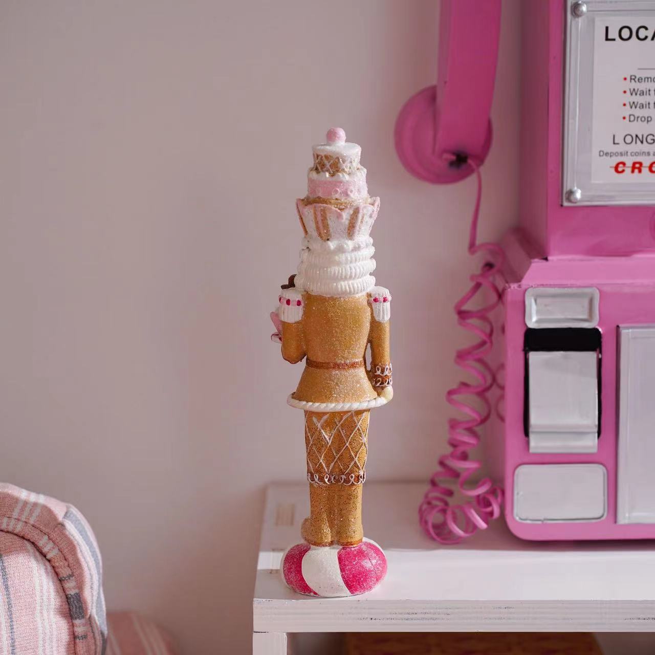 Sweet Pink Nutcracker Soldier  - đánh giá và giá Nutcracker Figurine