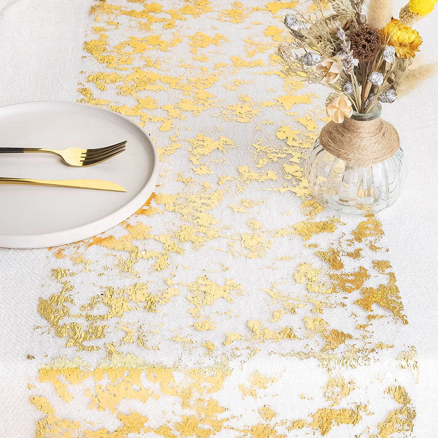 Sparkle Metallic Gold Thin Tab - đánh giá và giá Christmas Table Runner