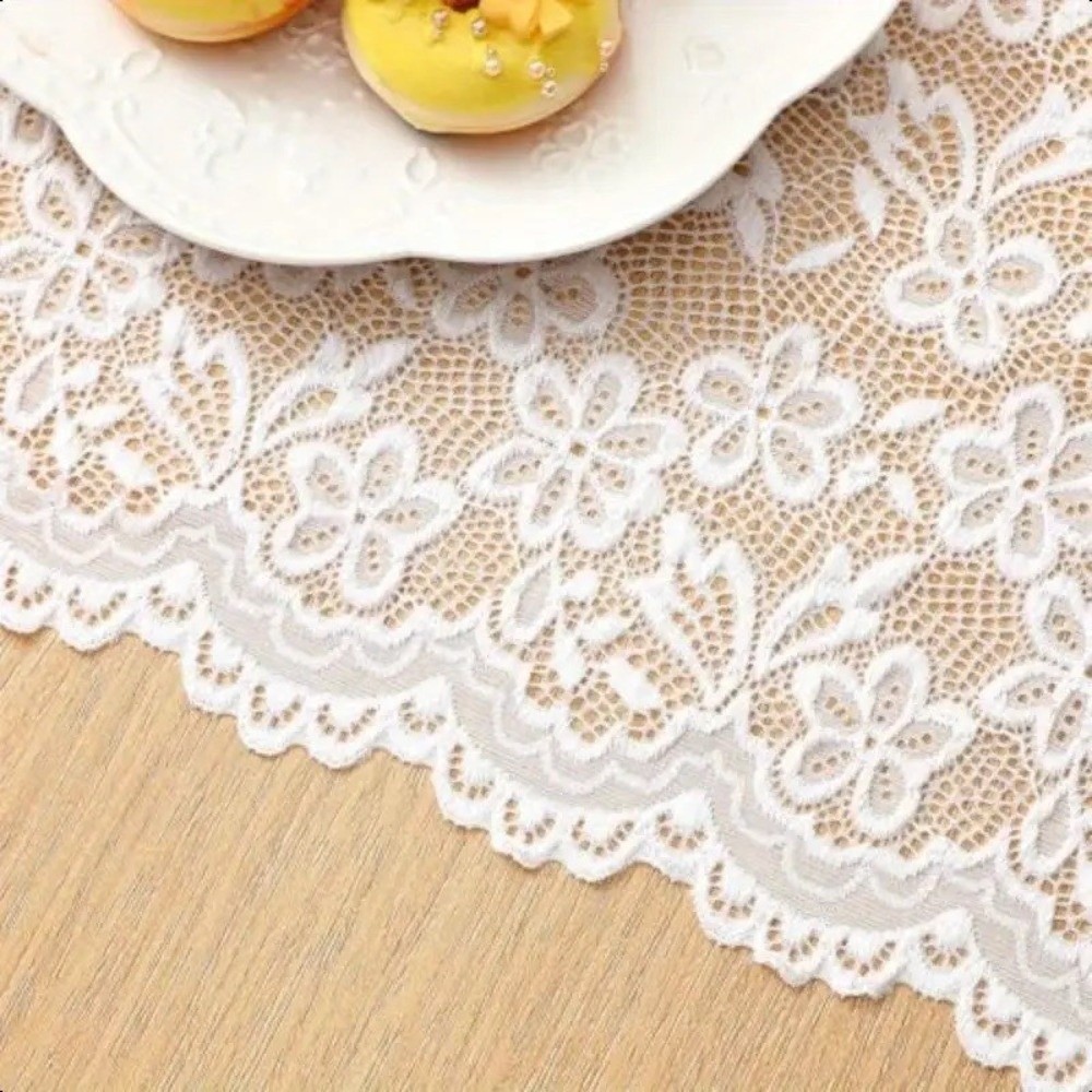 French Elegant Floral Cut-Out  - đánh giá và giá Christmas Table Runner