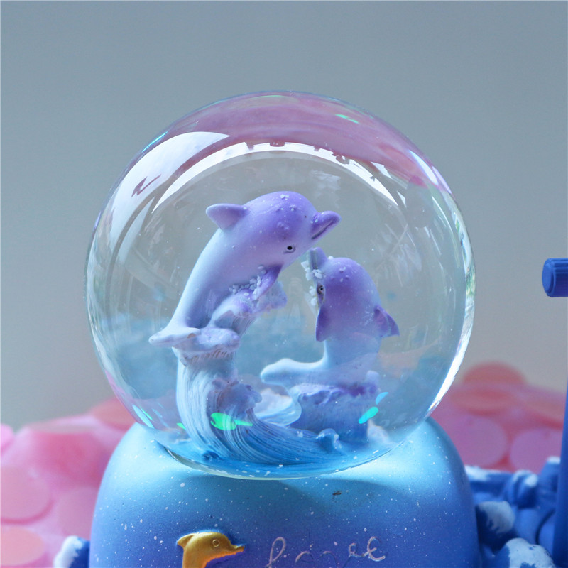 Dolphin Hourglass Timer Crysta - đánh giá và giá Snow Globe Musical