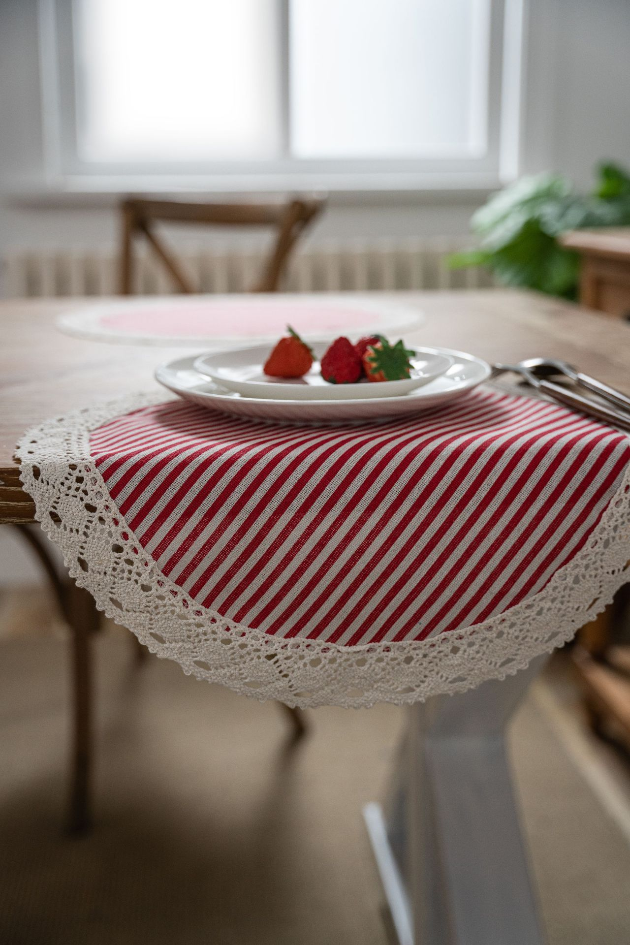 1/2/6 PC Red Striped Table Run - đánh giá và giá Christmas Table Runner